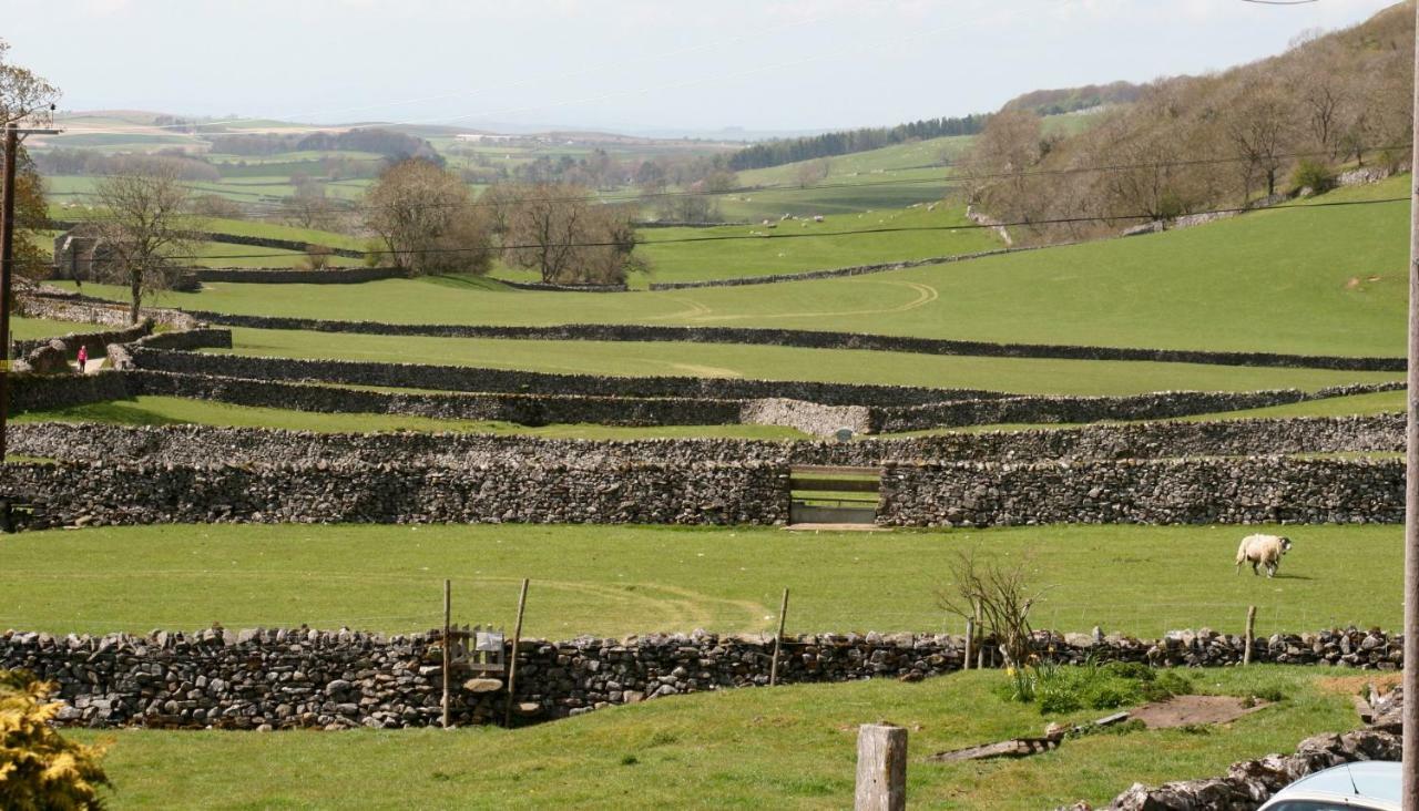 Scar Close Farmhouse Settle Exterior photo